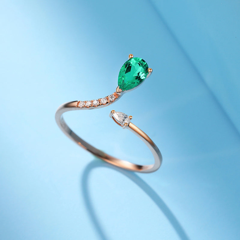 18K Gold Snake Design Synthetic Emerald Ring with Moissanite